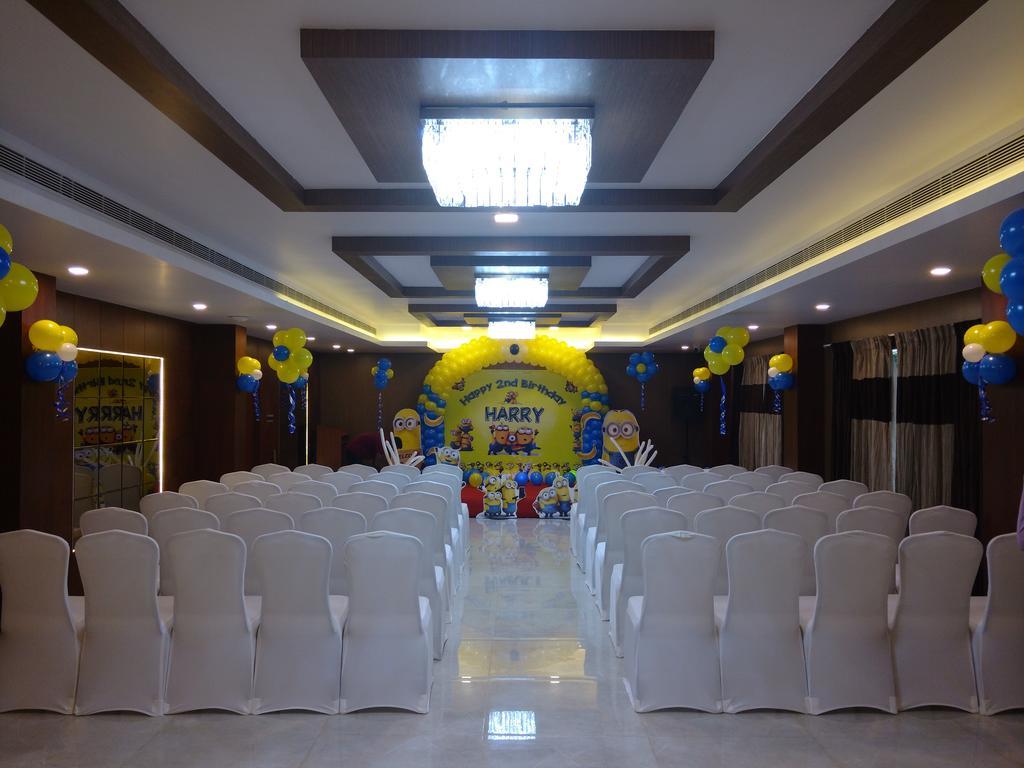 Hotel Nk Grand Park Airport Hotel Madras Buitenkant foto