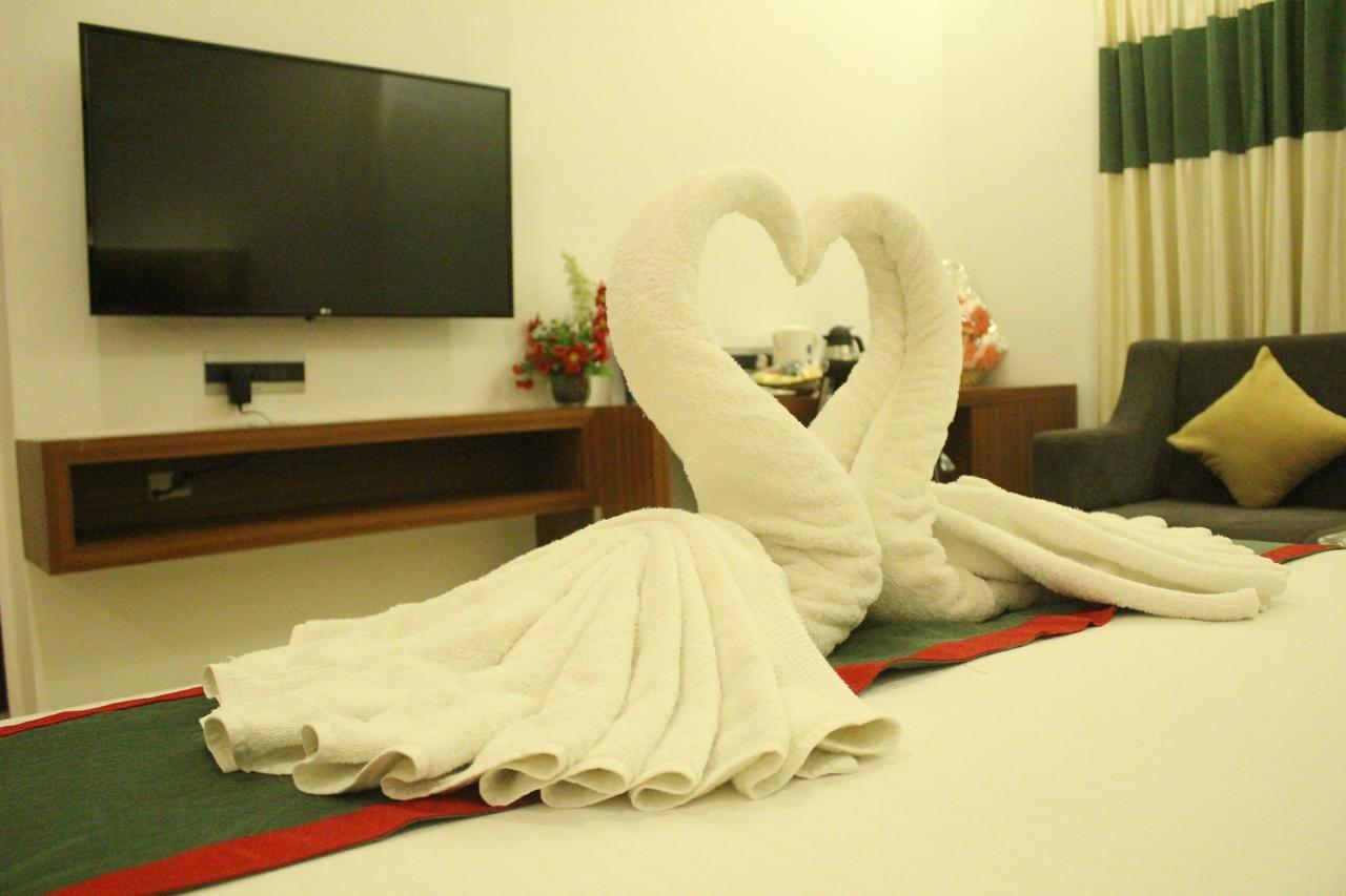 Hotel Nk Grand Park Airport Hotel Madras Buitenkant foto