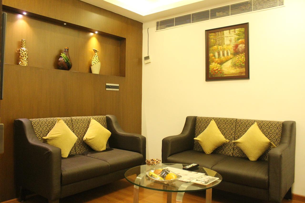 Hotel Nk Grand Park Airport Hotel Madras Buitenkant foto