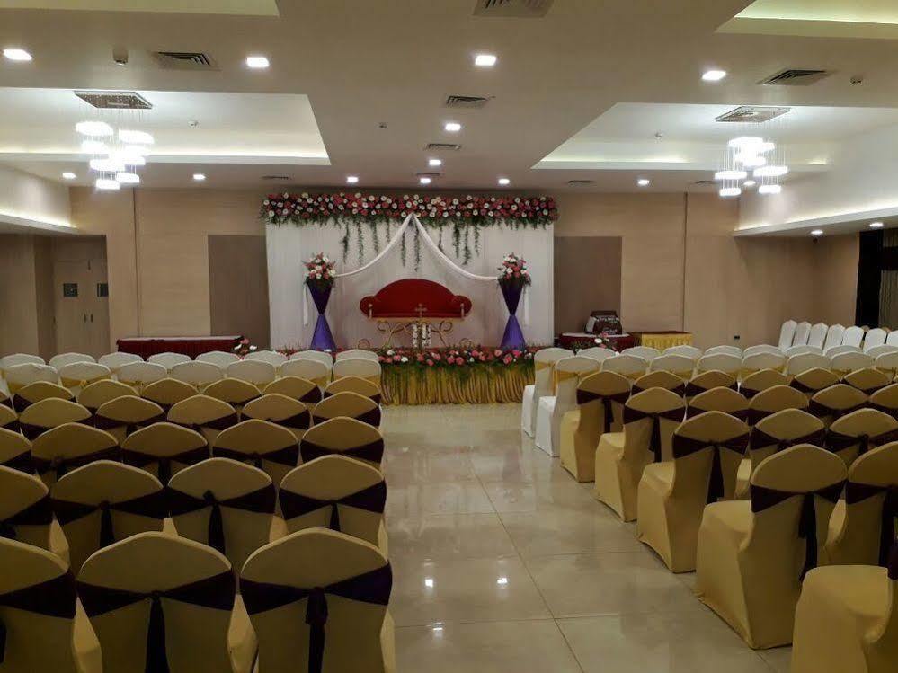 Hotel Nk Grand Park Airport Hotel Madras Buitenkant foto