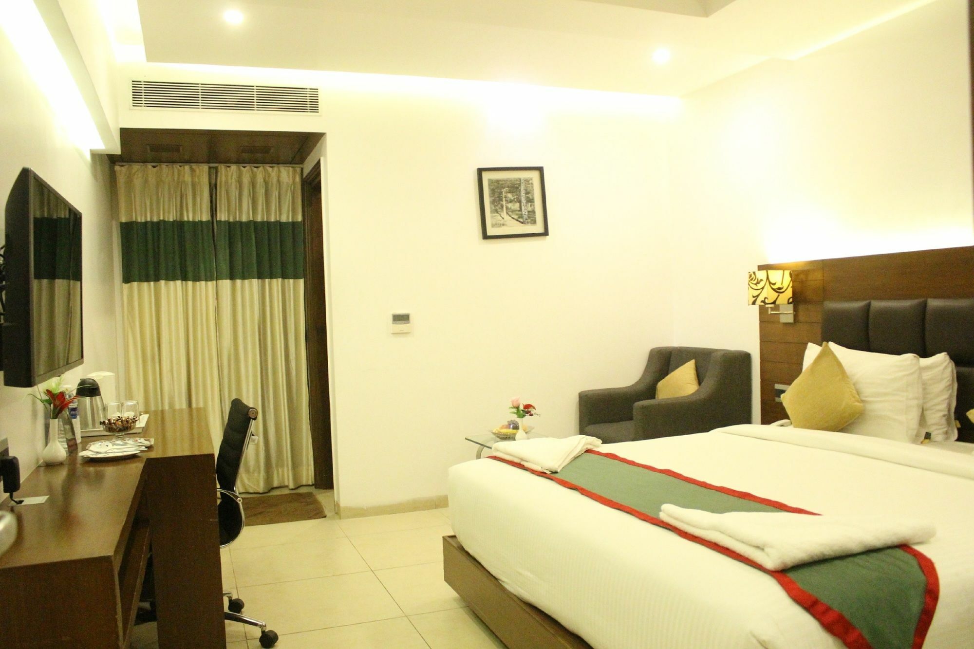 Hotel Nk Grand Park Airport Hotel Madras Buitenkant foto