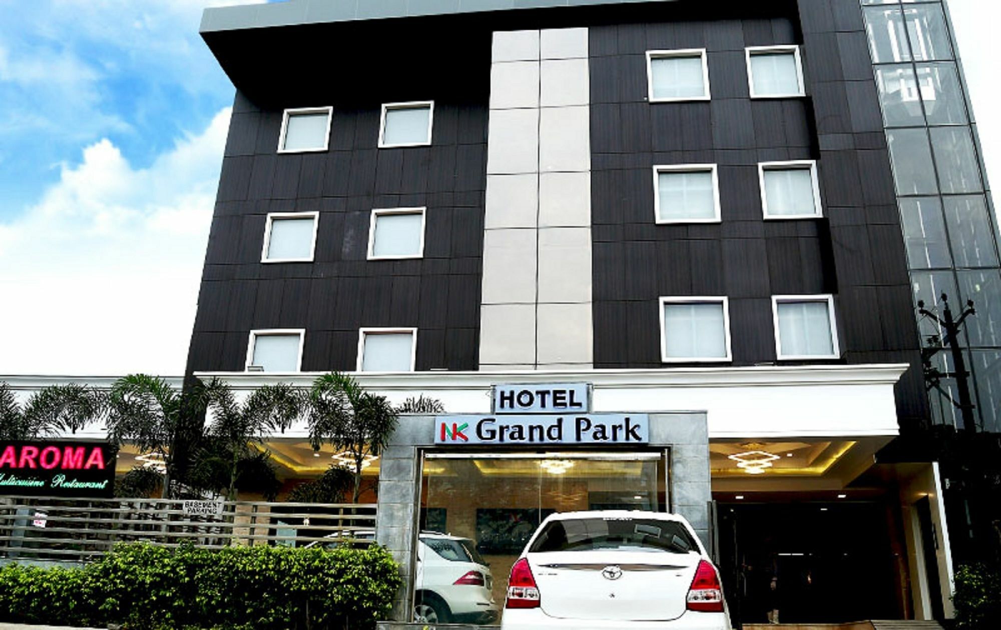 Hotel Nk Grand Park Airport Hotel Madras Buitenkant foto
