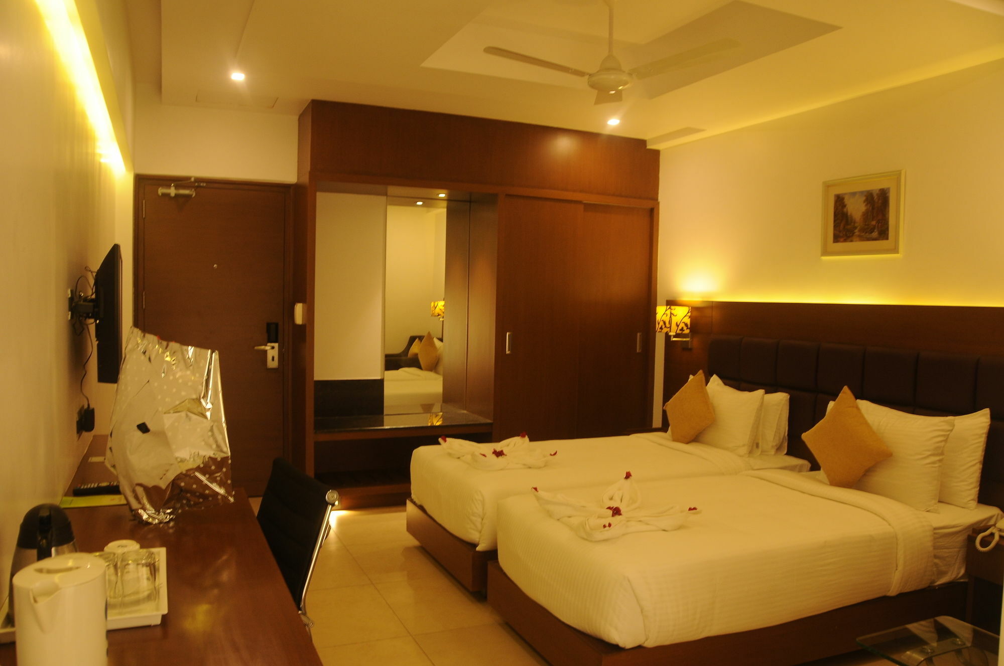 Hotel Nk Grand Park Airport Hotel Madras Buitenkant foto