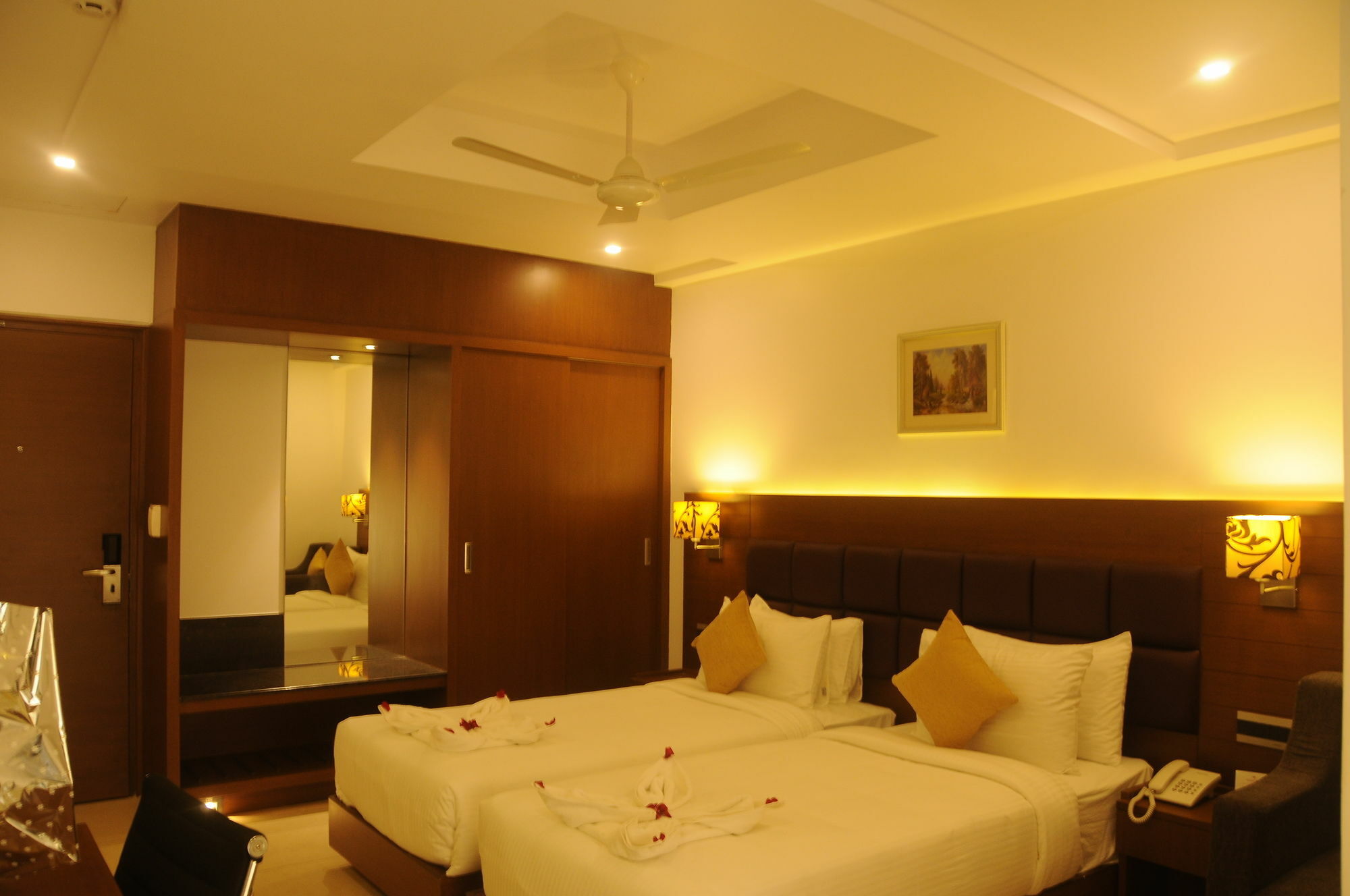 Hotel Nk Grand Park Airport Hotel Madras Buitenkant foto